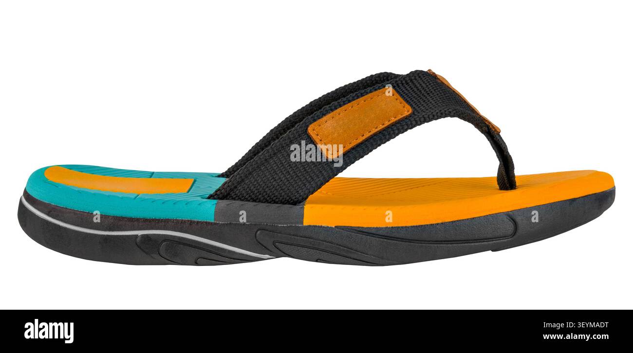 Sportliche Flip-Flop-Sandale für Herren in Schwarz und Orange auf weißem Hintergrund. Stockfoto