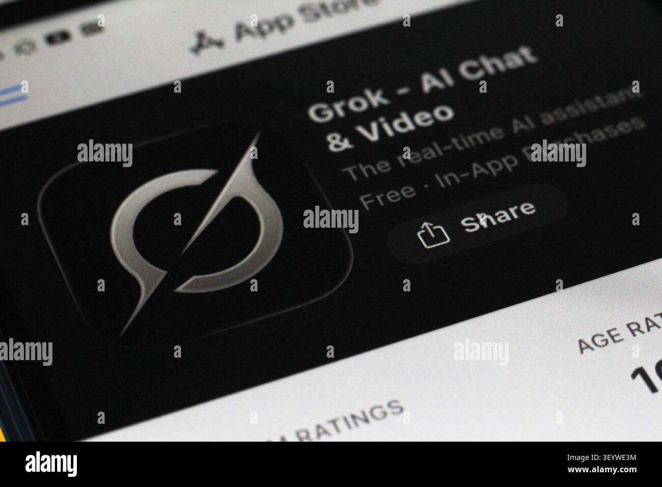 Kanada. Juli 2026. In dieser Fotoabbildung wird das Grok Logo auf einem Smartphone-Bildschirm im Apple App Store angezeigt. Quelle: SOPA Images Limited/Alamy Live News Stockfoto