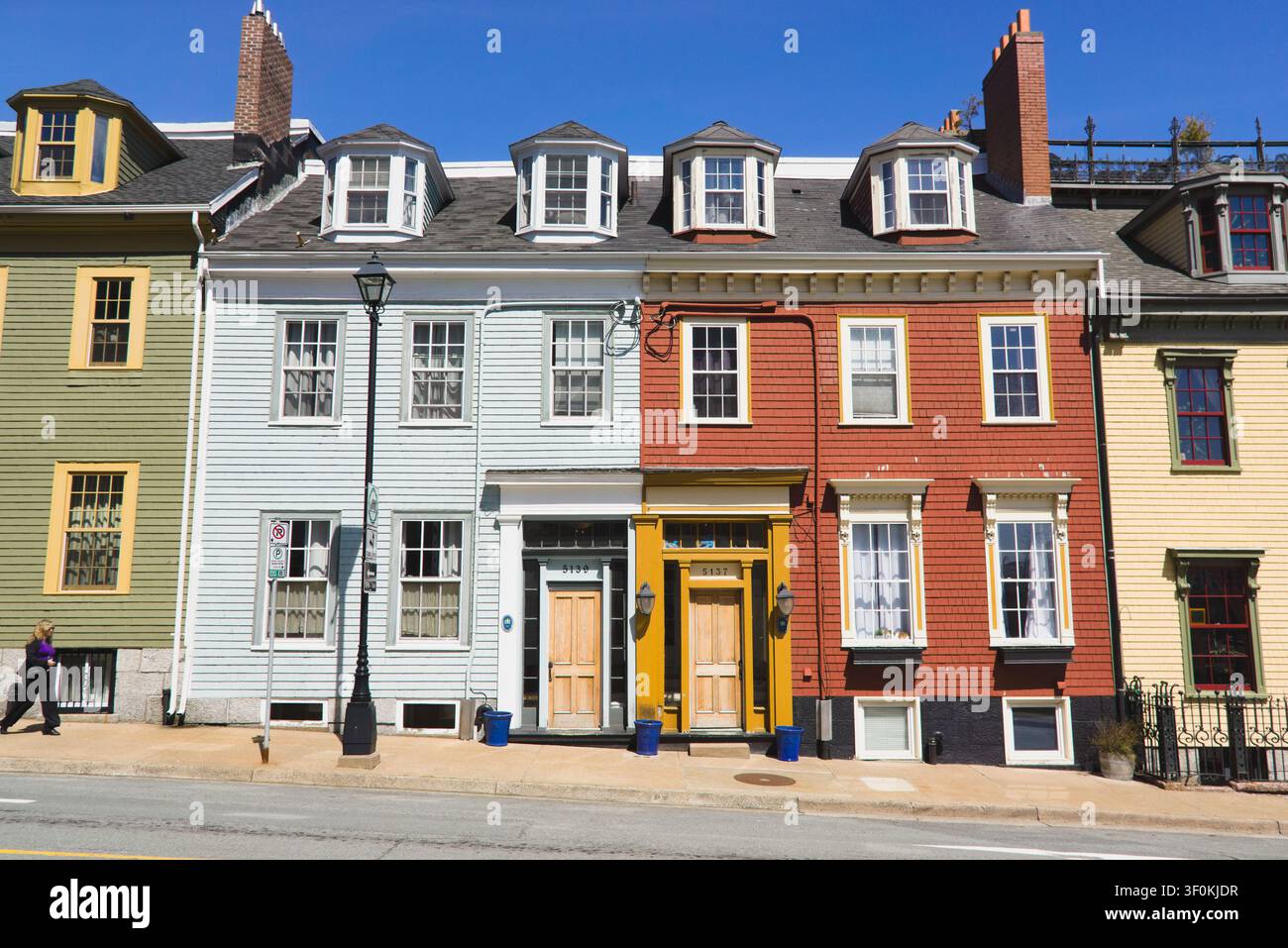 Farbenfrohe Häuserreihe am östlichen Ende der Morris Street, Halifax, Nova Scotia, Kanada Stockfoto