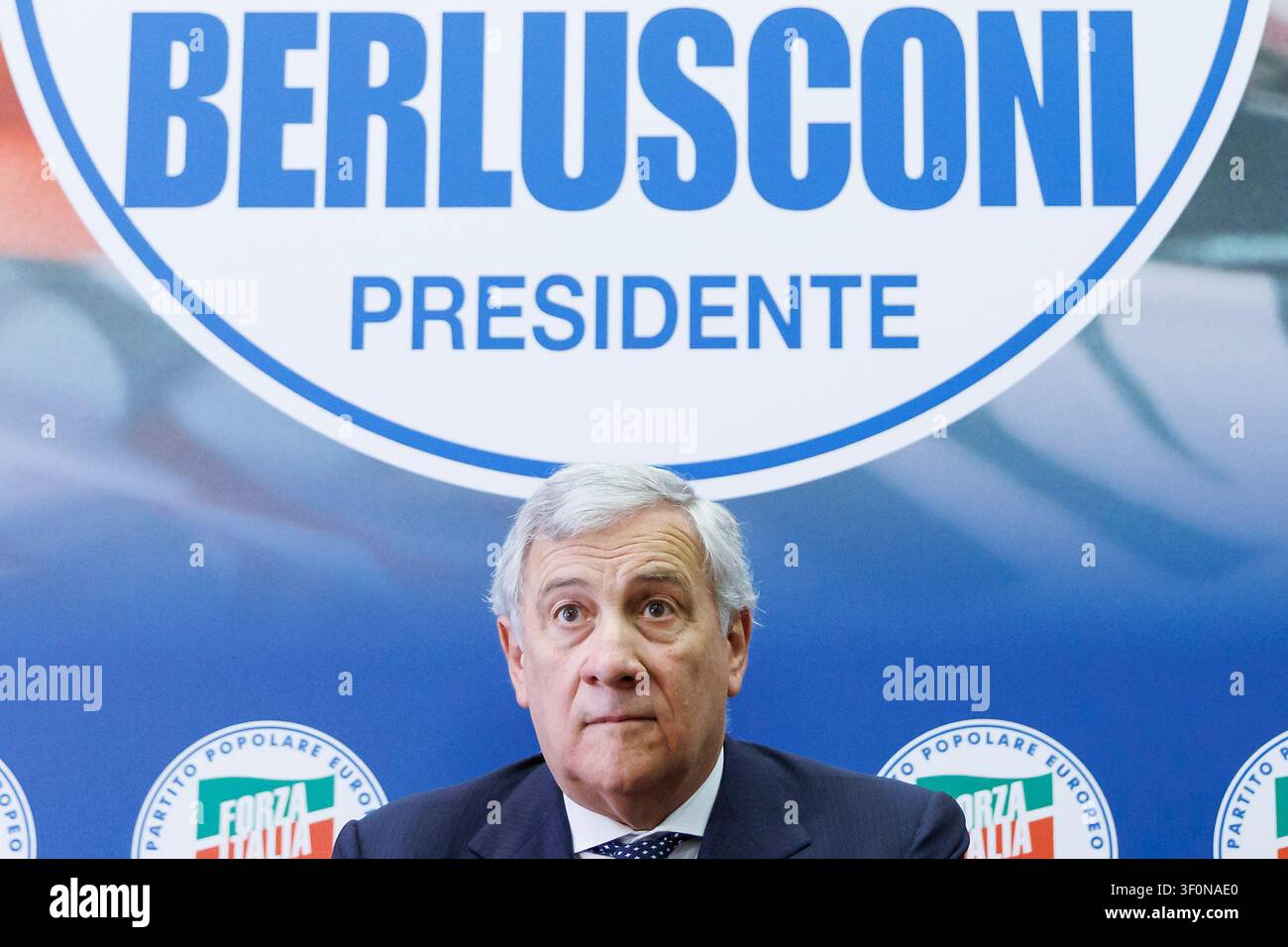 Rom, Italien. 09. Juli 2026. Der Sekretär von Forza Italia Antonio Tajani während der Vorstellung der Kampagne für die Mitgliedschaften 2026, Rom, Donnerstag, 9. Juli 2026 (Foto Roberto Monaldo/LaPresse) Parteisekretär von Forza Italia Antonio Tajani während der Vorstellung der 2026-Mitgliedschaftskampagne, Rom, Donnerstag, 9. Juli 2026 (Foto von Roberto Monaldo/LaPresse) Credit: LaPresse/Alamy Live News Stockfoto
