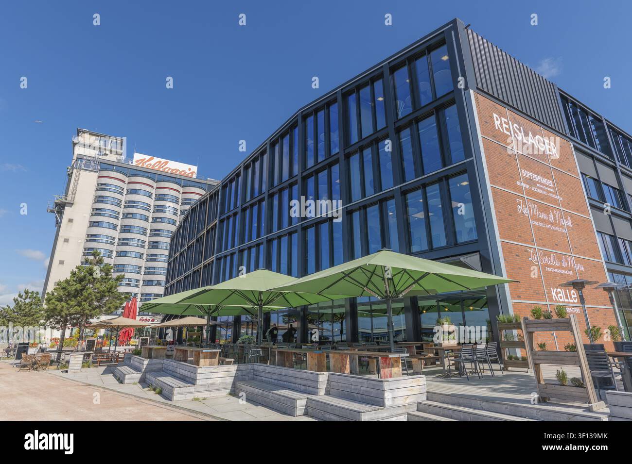 Reislager und Kellogg's im Überseehafen, Catering, Veranstaltung, Veranstaltungen, Lagerhaus, Lagergebäude, Hafen, Industriearchitektur, Backsteingebäude, gla Stockfoto