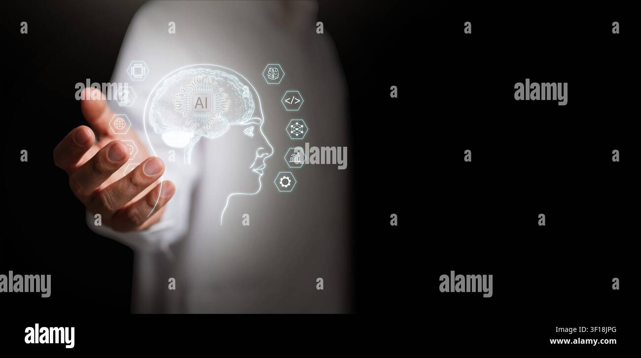 AI-Gehirn-Technologiekonzept, das in einer menschlichen Hand mit digitaler Schnittstelle gezeigt wird. Künstliche Intelligenz-Chip, neuronales Netzwerk, maschinelles Lernen, Gesundheitsversorgung Innovation Stockfoto