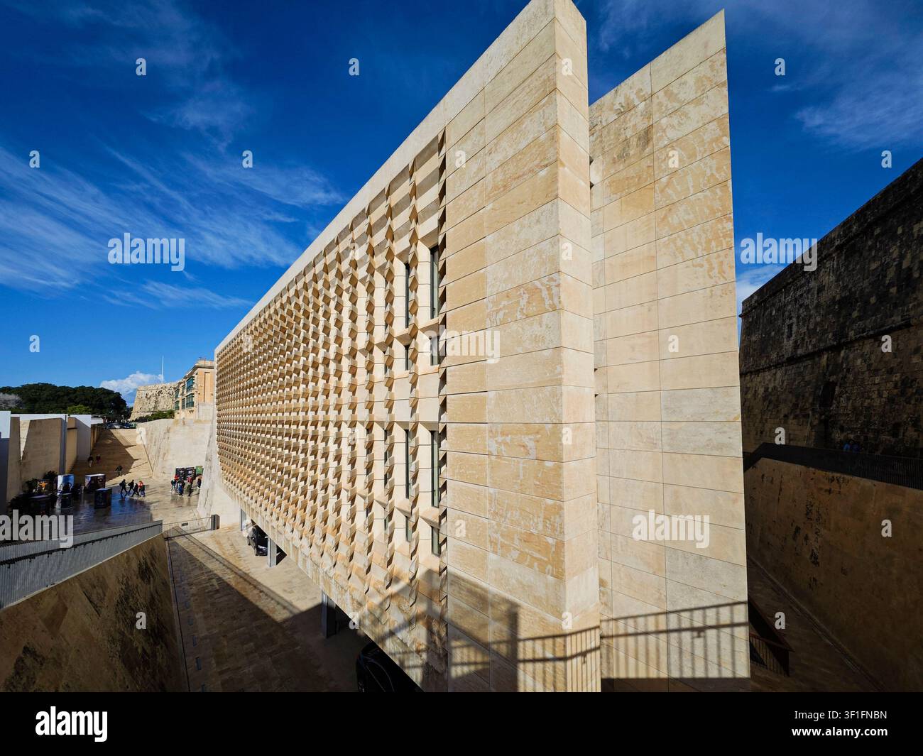 Parlamentsgebäude (Il-Parlament il-Gdid), erbaut zwischen 2011 und 2015 von Renzo Piano, Valletta, Republik Malta, Europa. Stockfoto