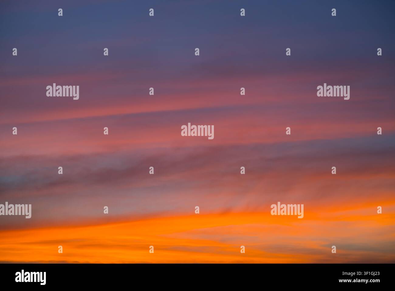 Aufnahme eines farbenfrohen Himmels Stockfoto