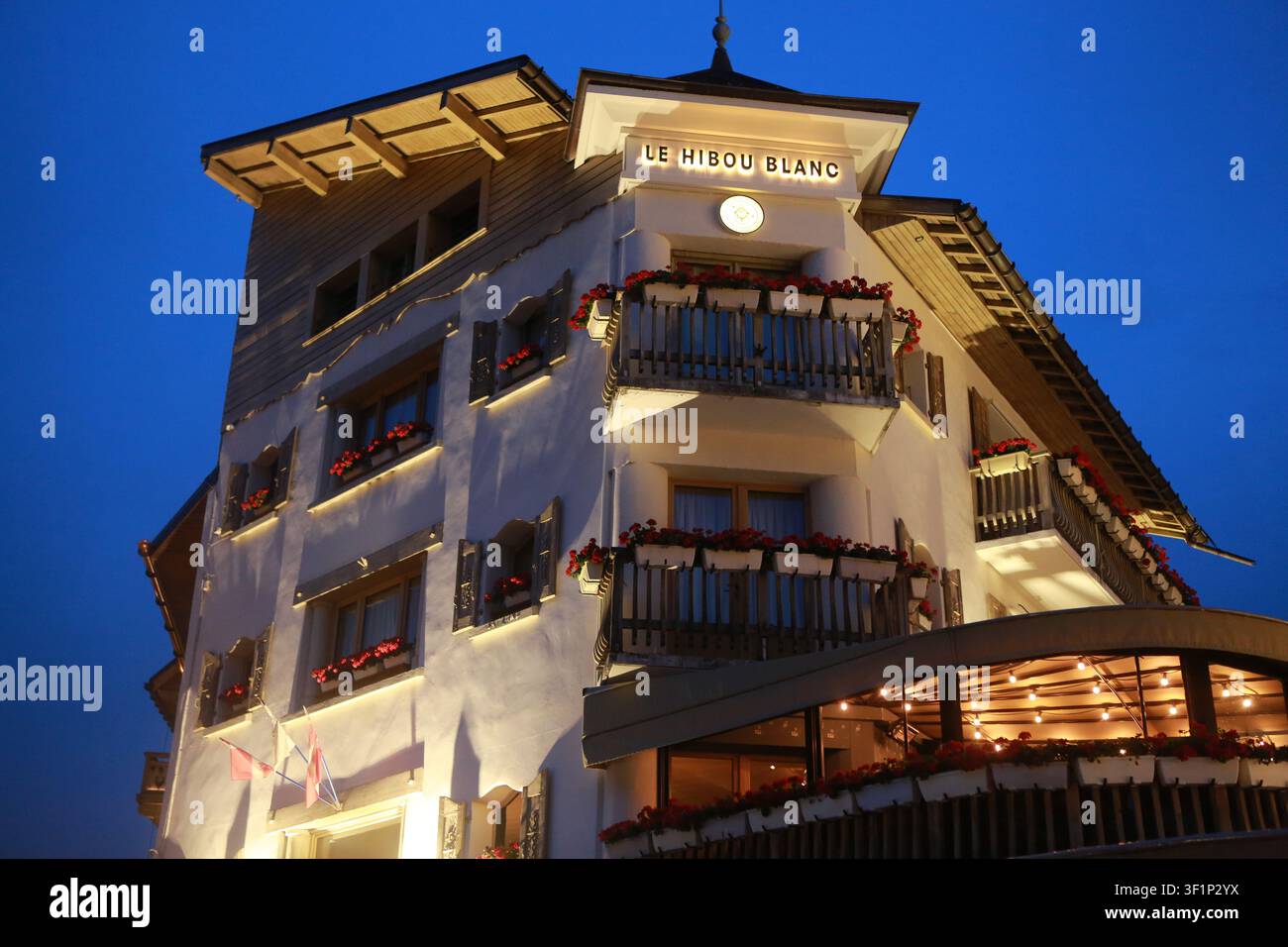 Le Hibou Blanc. Restaurant. Brasserie. Megève. Haute-Savoie. Auvergne-Rhône-Alpes. Frankreich. Europa. Stockfoto