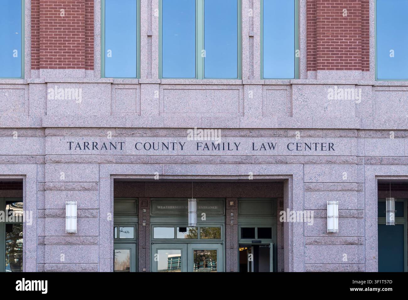 Tarrant County Family Law Center in der Weatherford St, Fort Worth, Texas, USA. Stockfoto