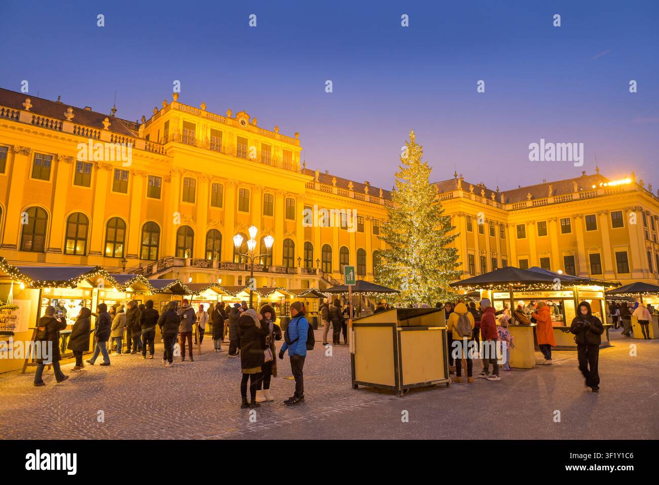 Weihnachtsmarkt, Schloss Schönbrunn, Wien, Österreich Stockfoto