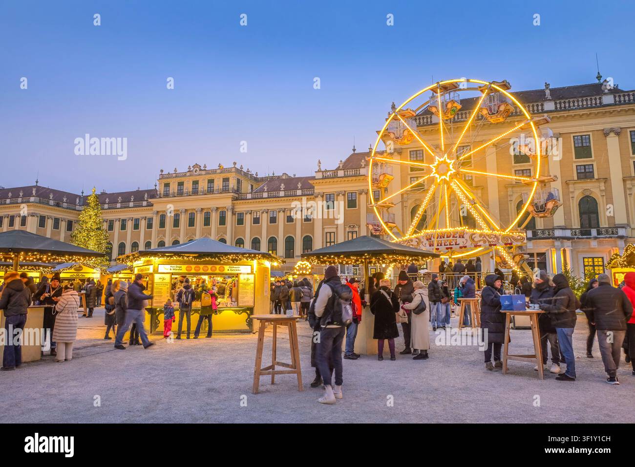 Weihnachtsmarkt, Schloss Schönbrunn, Wien, Österreich Stockfoto