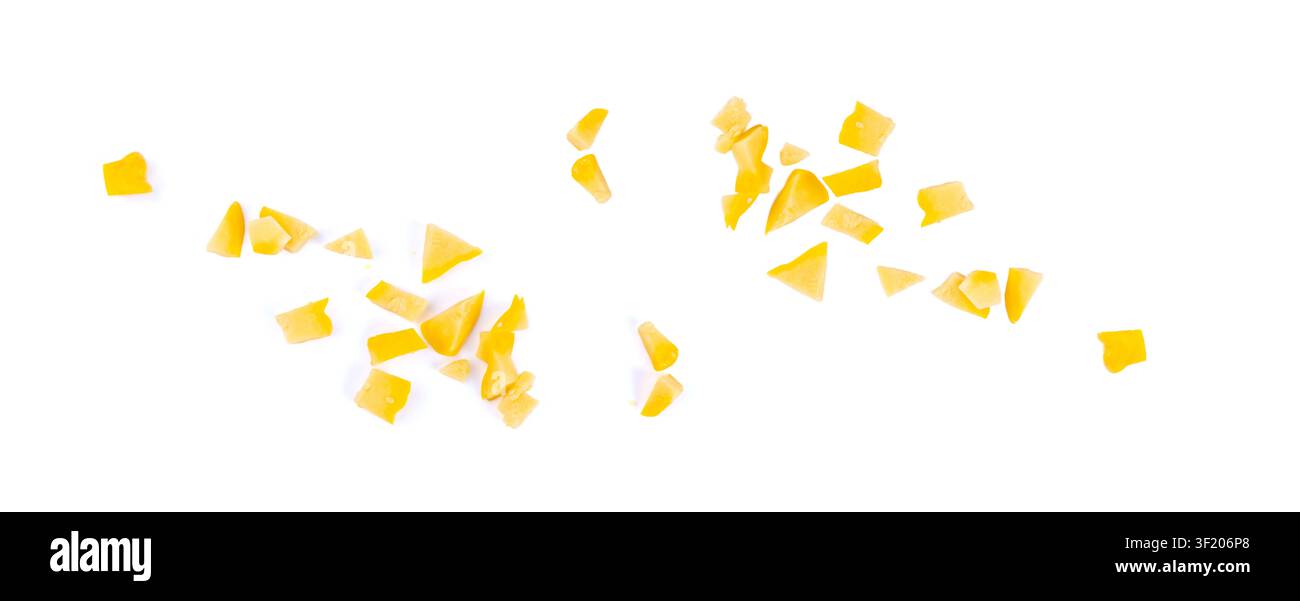 Marinierte geschnittene Patty-Pan-Scheiben isoliert, eingelegte Pattypan-Kürbisscheiben, gesalzener gelber Patisson, fermentierte Sprossen verstreut, Vanillepudding-Oma-Kürbis o Stockfoto