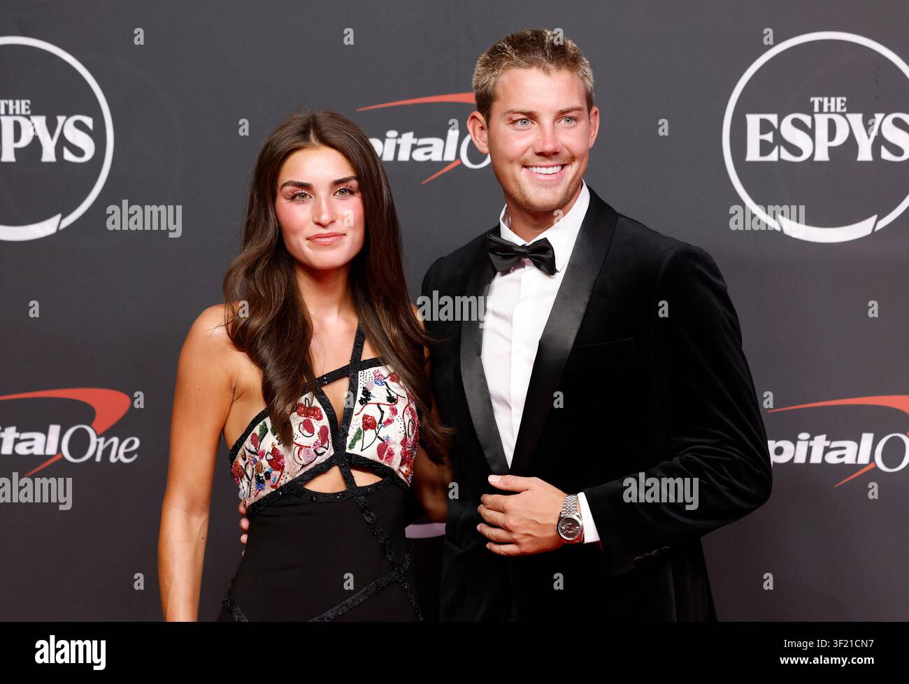 New York, Vereinigte Staaten. 15. Juli 2026. Hannah Ryan und Cam Little kommen am roten Teppich bei den ESPY Awards 2026 im David H. Koch Theater am Lincoln Center am Mittwoch, dem 15. Juli 2026 in New York City an. Foto von John Angelillo/UPI Credit: UPI/Alamy Live News Stockfoto