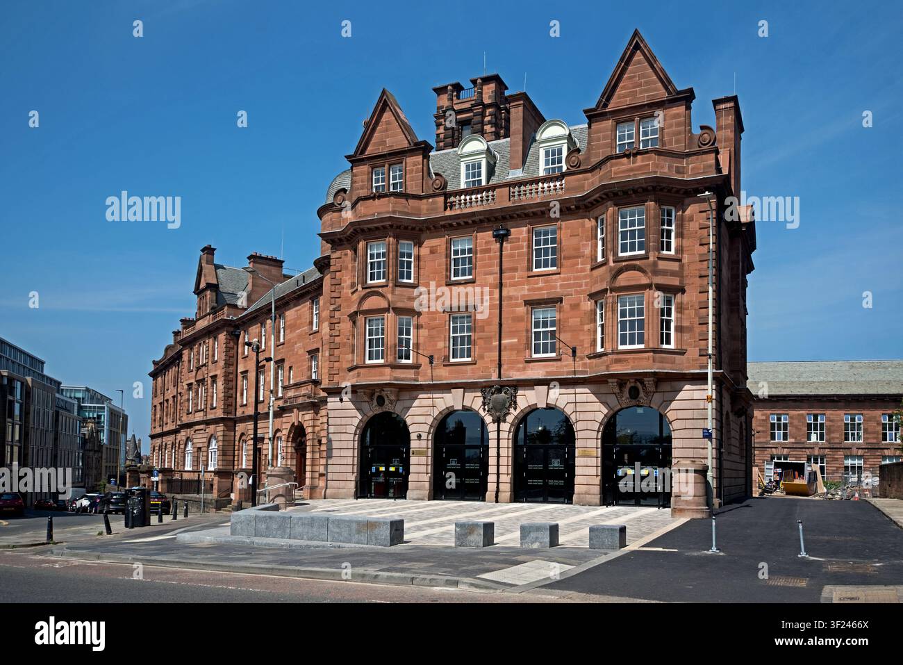 Die alte Feuerwache am Lauriston Place, die jetzt Teil des Edinburgh College of Art der Universität Edinburgh ist. Stockfoto