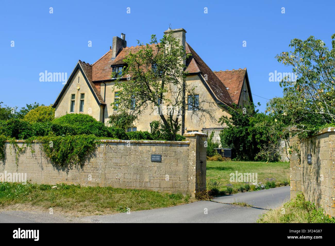Westwood, ein Dorf in Wiltshire in der Nähe von Bradford-on-Avon, das alte Pfarrhaus Stockfoto