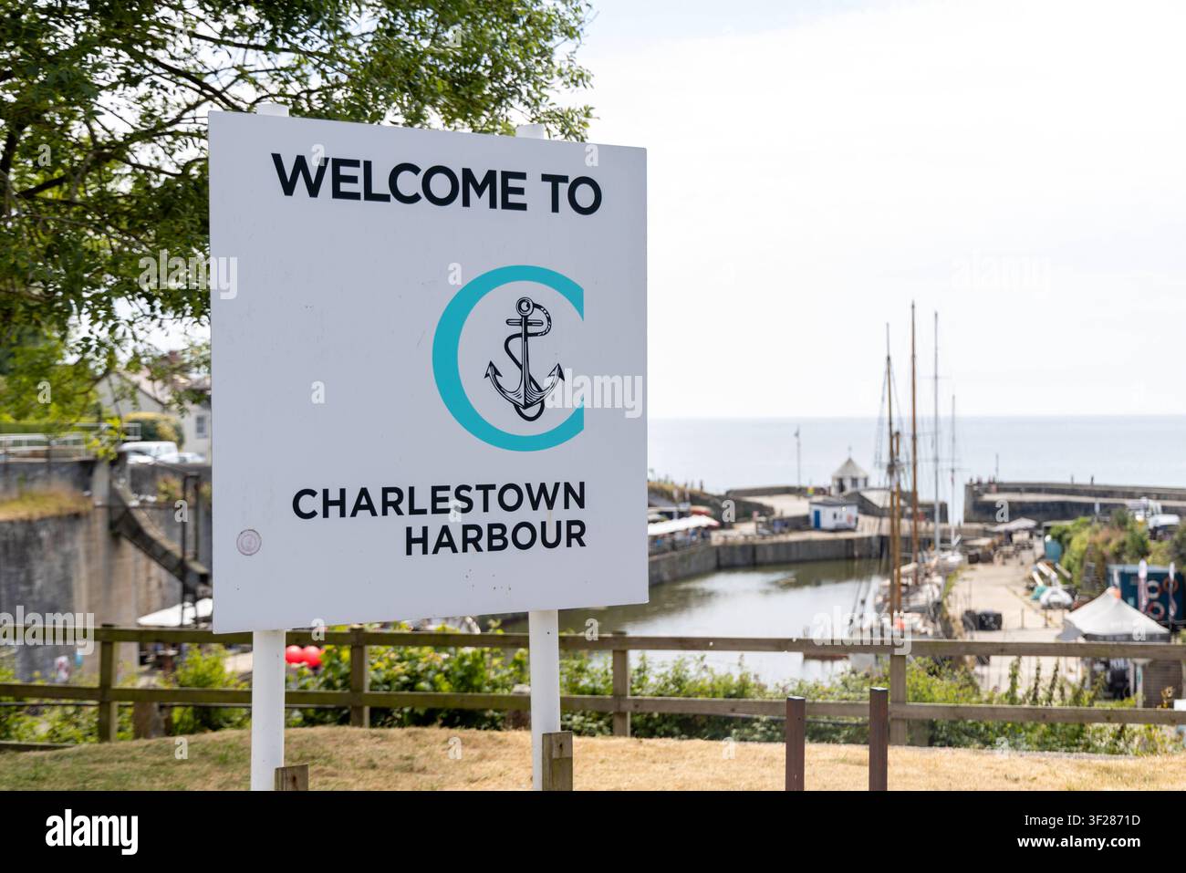 Cornwall 2026 Charlestown, England – 16.7.2026: Hafen von Charlestown. England Stockfoto