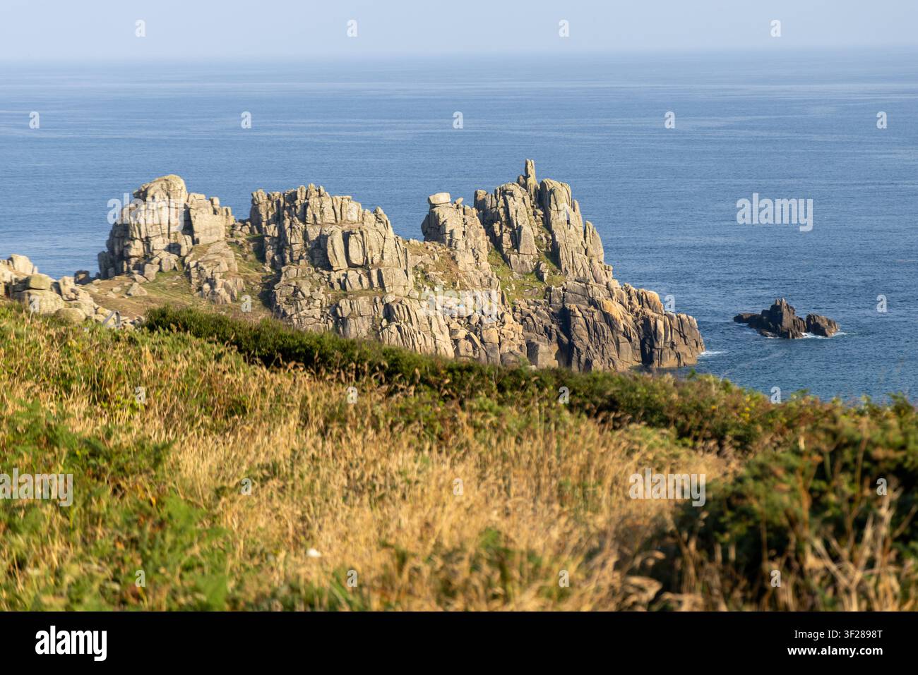 Cornwall 2026 Treen, St Levan, England - 16.7.2026: Treen-Klippen in Cornwall, England Stockfoto