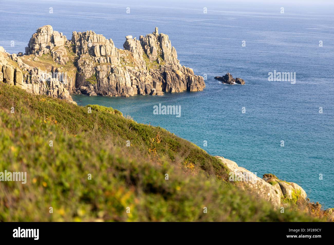 Cornwall 2026 Treen, St Levan, England - 16.7.2026: Treen-Klippen in Cornwall, England Stockfoto