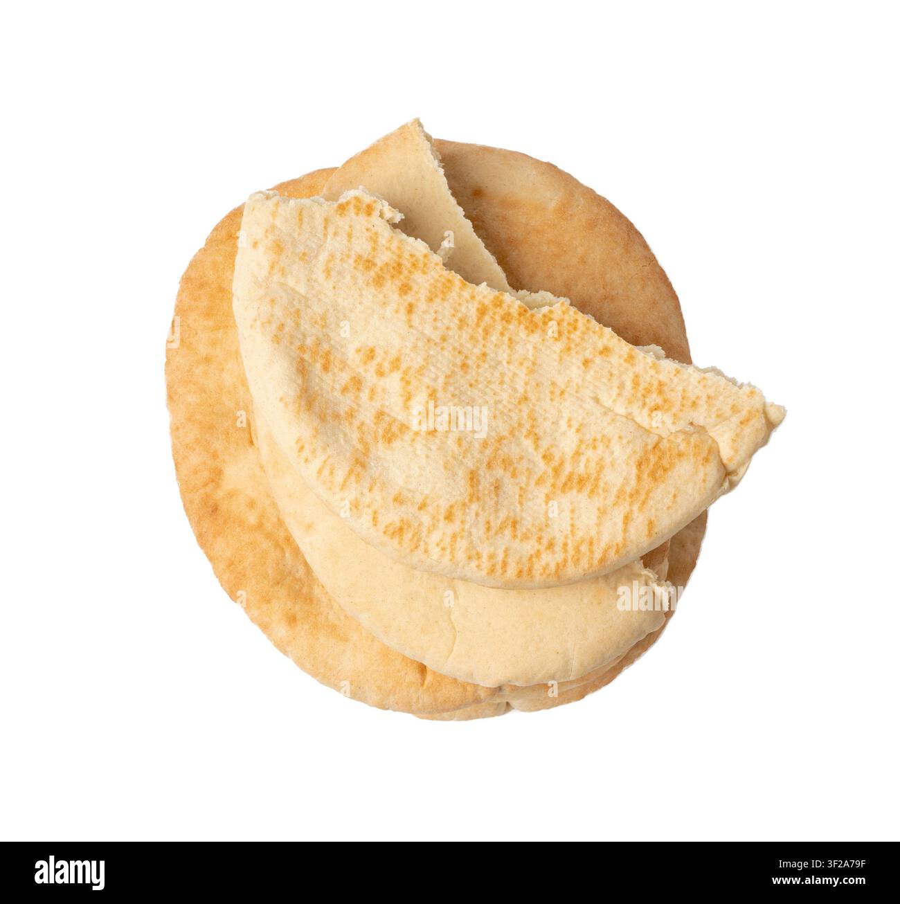 Fladenbrot isoliert, gebrochenes Weizen-Pitta-Fladenbrot, auch bekannt als arabisches Brot, geschnittener Chapati, griechisches Pita-Naan, Khubz oder Tortilla auf weißem Hintergrund Stockfoto