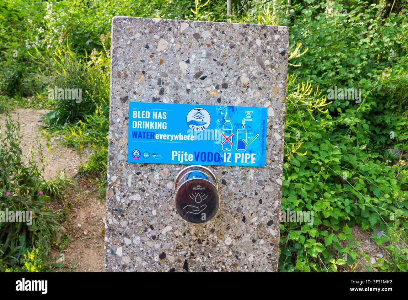 Sensor-Public-Drinkbrunnen, Bled, Oberkrain, Slowenien Stockfoto