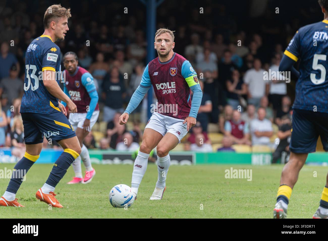 Jarrod Bowen spielt bei Southend Utd gegen West Ham Utd im Vorsaison-Freundschaftsspiel im Roots Hall, Southend on Sea, Essex, UK Stockfoto