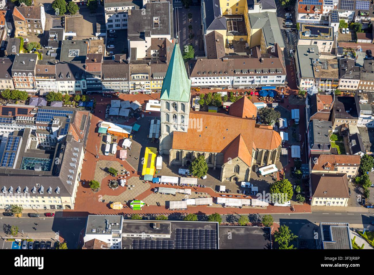 Luftbild, evang. Pauluskirche mit Wochenmarkt, Mitte, Hamm, Ruhrgebiet, Nordrhein-Westfalen, Deutschland ACHTUNGxMINDESTHONORARx60xEURO Stockfoto