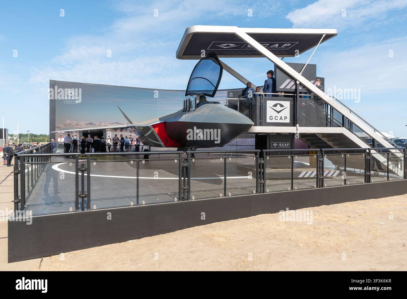 Global Combat Air Programme (GCAP) Sechster-Generation-Kampfflugzeug-Modell auf der Farnborough International Airshow 2026 zu sehen. Stockfoto