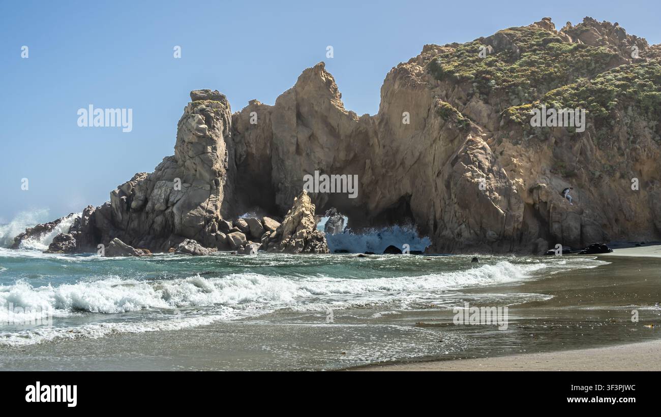 Keyhole Arch, Los Padres National Forest, Big Sur, Kalifornien. Stockfoto