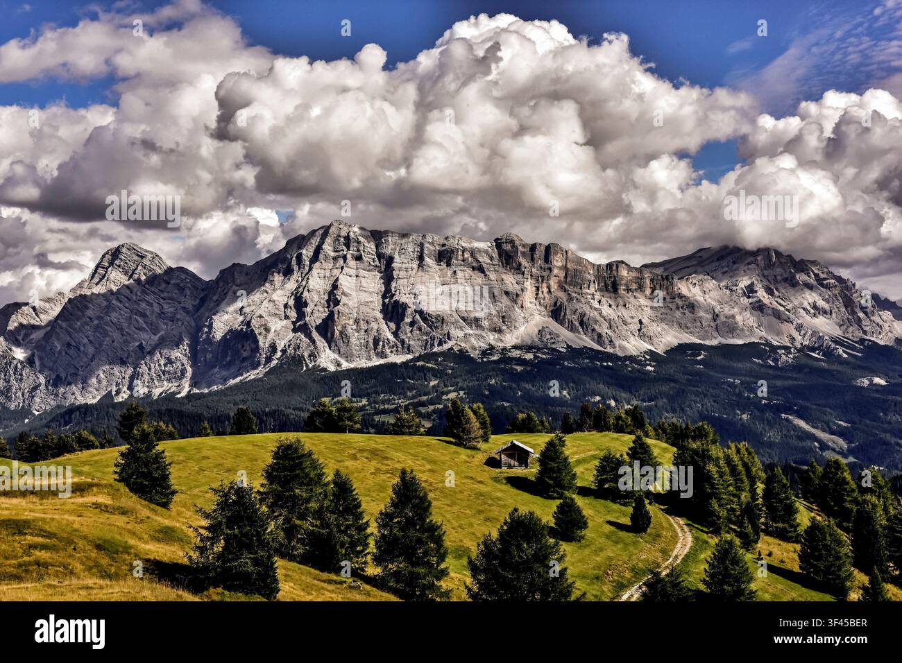 Italien Südtirol Dolomiten - Puez - Naturpark Geisler - Geisler Gruppe Stockfoto