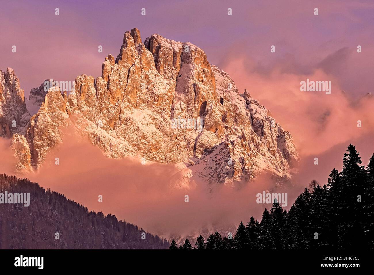 Italien Südtirol Dolomiten - Puez - Naturpark Geisler - Geisler Gruppe Stockfoto