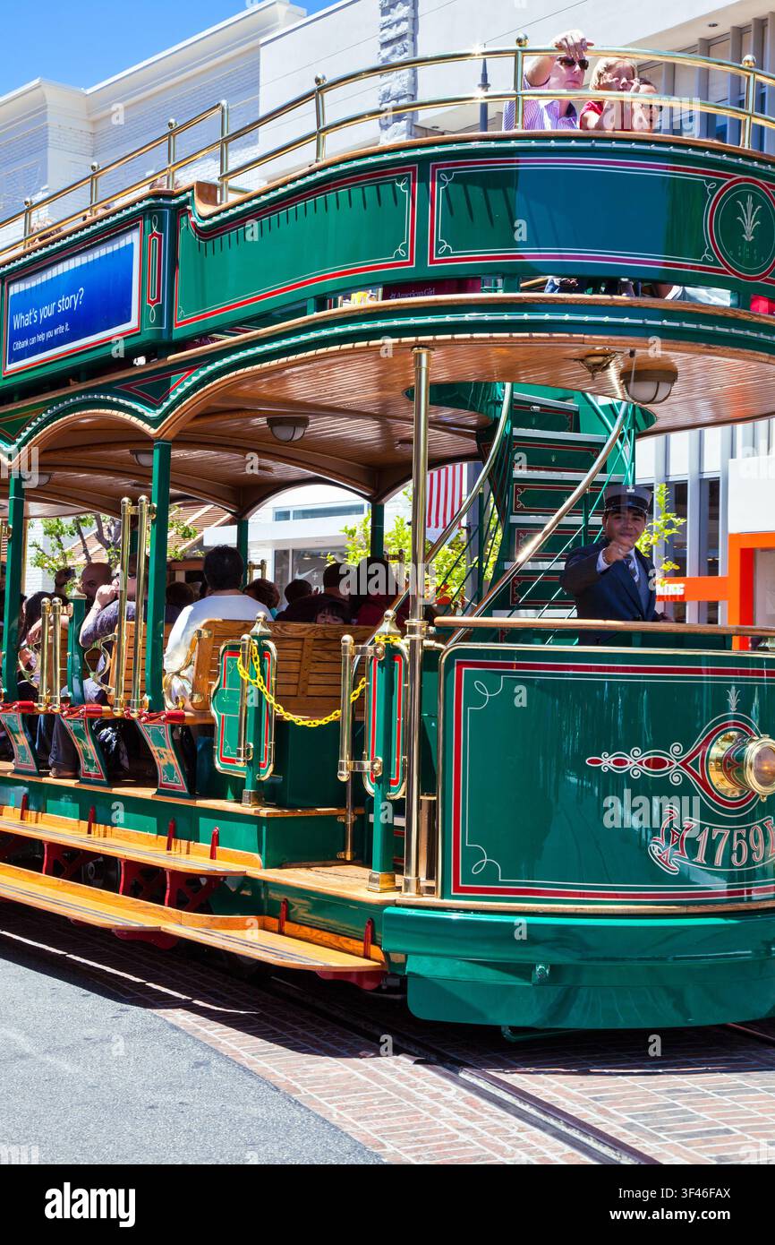 USA, Kalifornien, Los Angeles, eine Straßenbahn in der Farmers Market Stockfoto