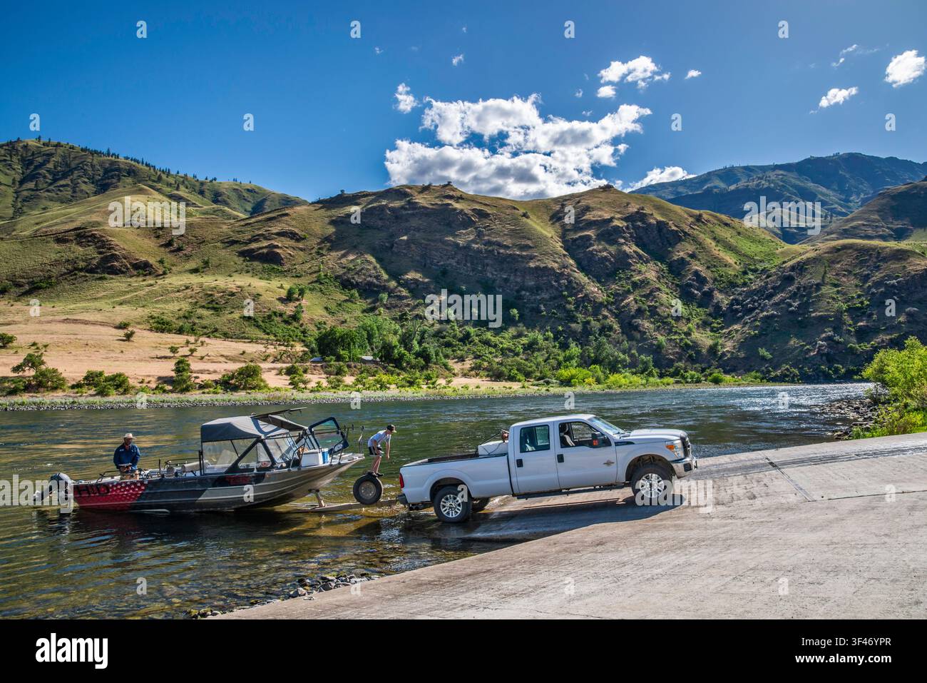 Boot am Pittsburg Landing am Snake River im Hells Canyon, Idaho, USA, herausziehen Stockfoto