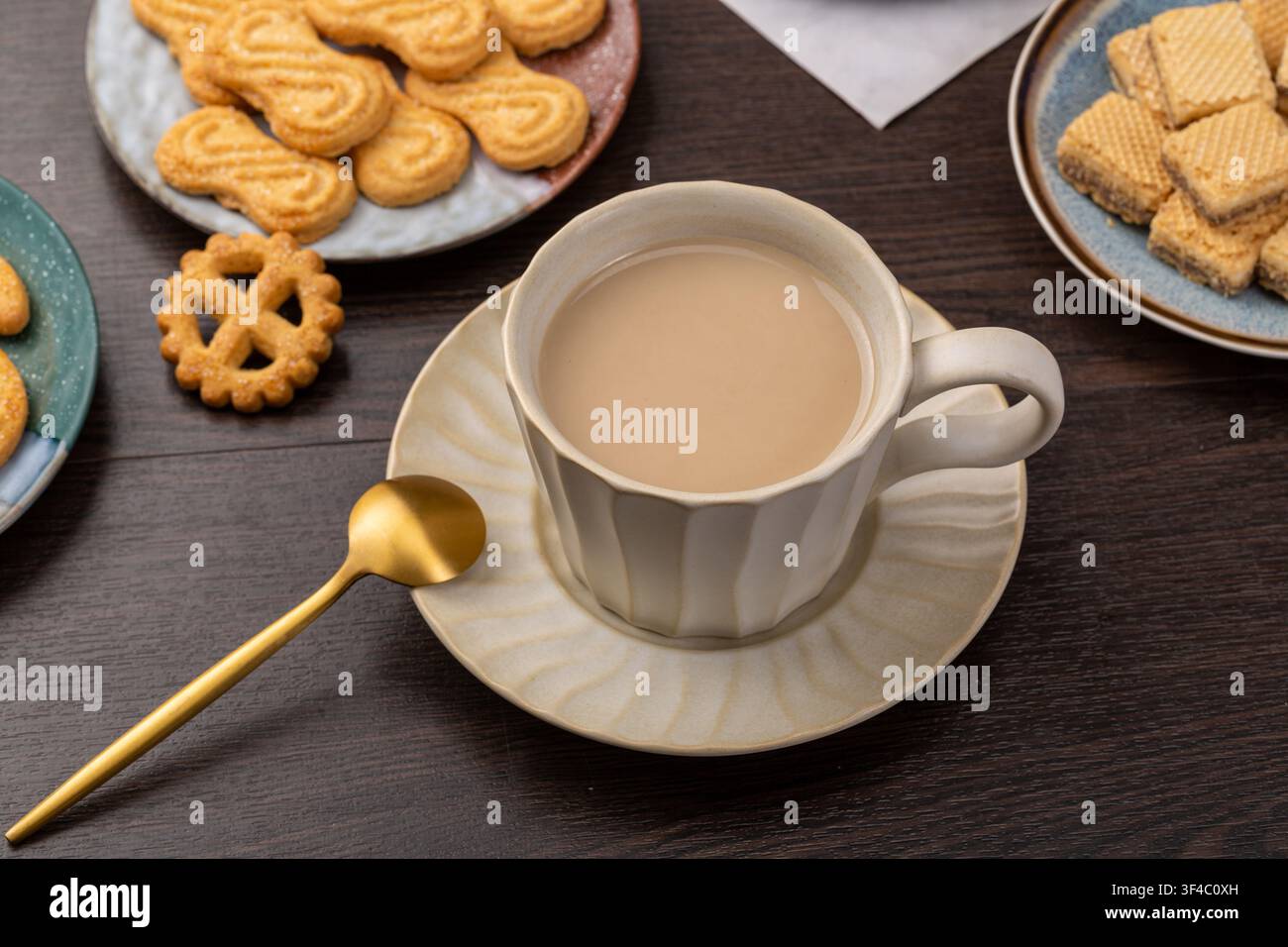 Schokoladen-Milch-Tee-Getränk mit Kakaogeschmack Stockfoto