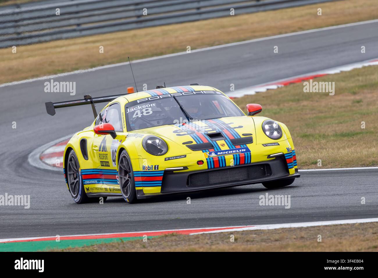 Oliver Jackson im JTR Porsche 911 GT3 während der Carrera Cup GB 2025 in Snetterton, Norfolk, UK Stockfoto