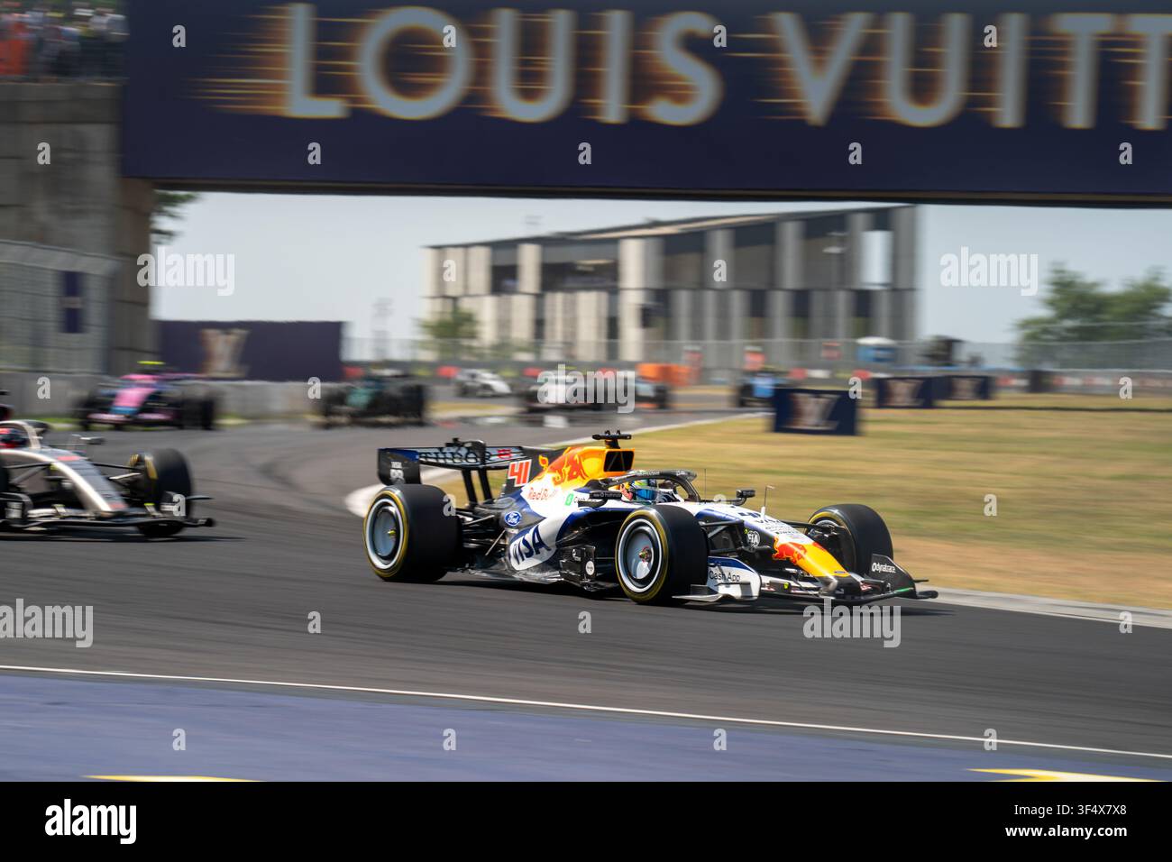 Formel 1 AWS Ungarischer Grand Prix 2026 - Sonntag, 26. Juli - Rennen - #41 Arvid Lindblad (GBR) - Visa Cash App Racing Bulls Formel-Eins-Team Stockfoto