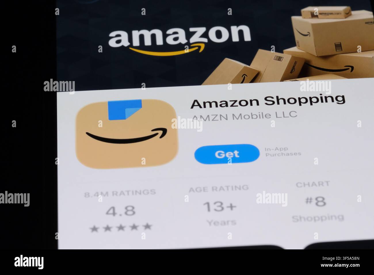 Shanghai, China - 30. Juli 2026: Amazon Shopping-App-Symbol und Markenlogo Stockfoto