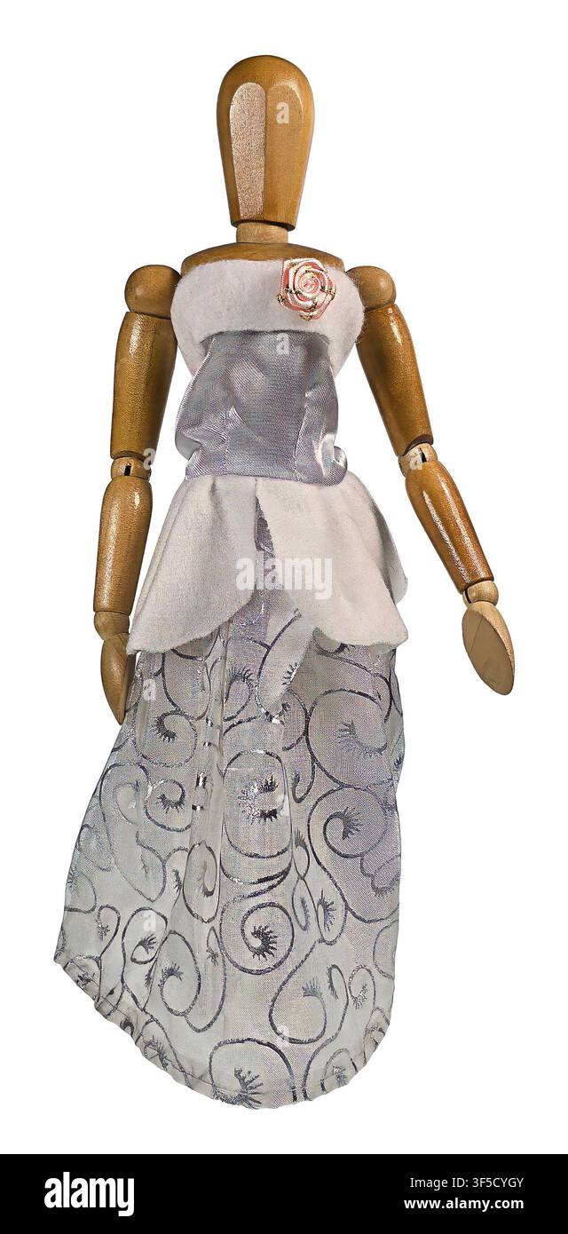 Braut in einem traditionellen Brautkleid, bereit für die Zeremonie, nach vorne gerichtet Stockfoto