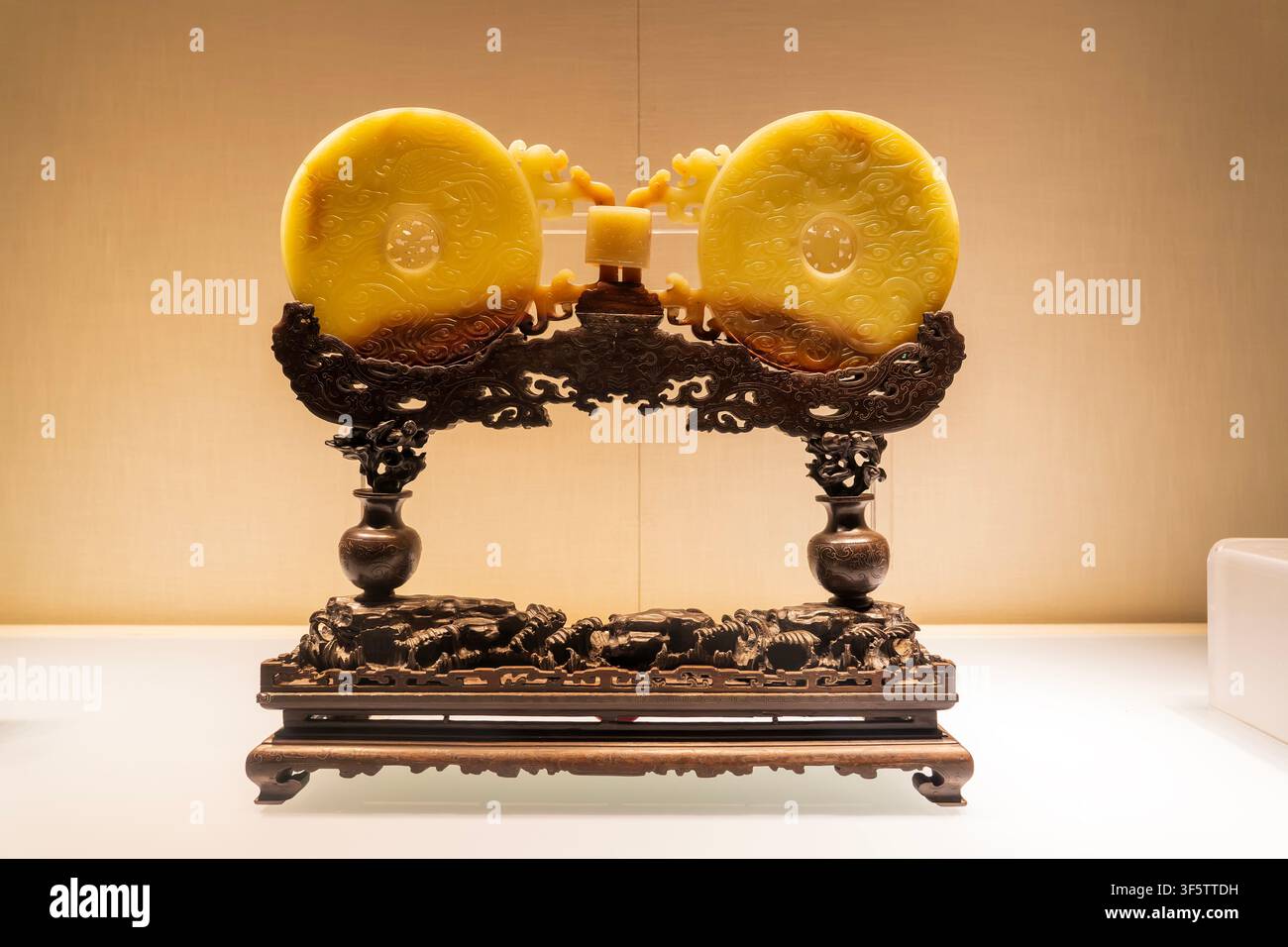 Chinesische Altertümer, chinesischer alter Jade, chinesische Antiquitäten Stockfoto
