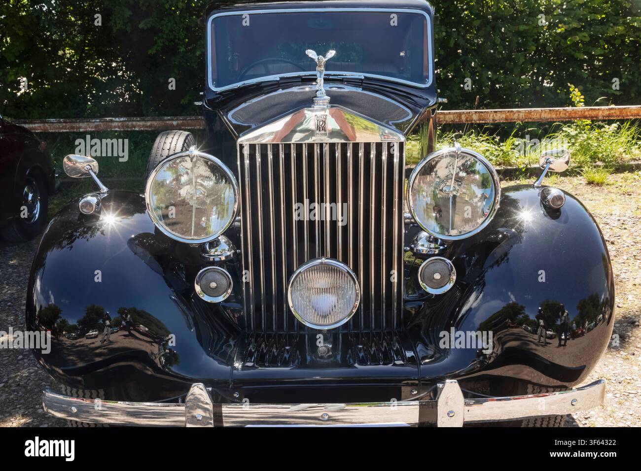 England, Hampshire, Ropley, Ropley Station, Mid-Hants Heritage Railway, auch bekannt als Watercress Line, Ausstellung eines Vintage 1938 Rolls Royce Wraith Car Stockfoto