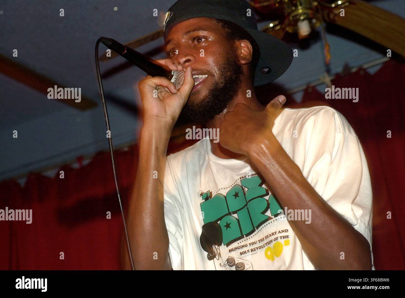Amerikanischer Hip-Hop-Künstler Phranchyze tritt am 9. August 2008 im Victory Grill in Austin, Texas, auf. (Foto von John Anderson/The Austin Chronicle) Stockfoto