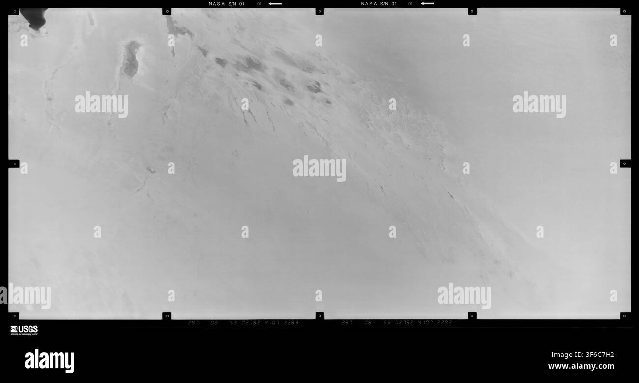 Die Erdbeobachtung, die während der STS-41G-Raumfahrtmission im Jahr 1960 durchgeführt wurde, ist falsch, da STS-41G im Jahr 1984 stattfand, jedoch wird das Jahr 1960 angegeben, was ein Fehler zu sein scheint, das richtige Jahr für die Mission ist 1984, Erdbeobachtung, die während der STS-41G-Raumfahrtmission durchgeführt wurde. Stockfoto