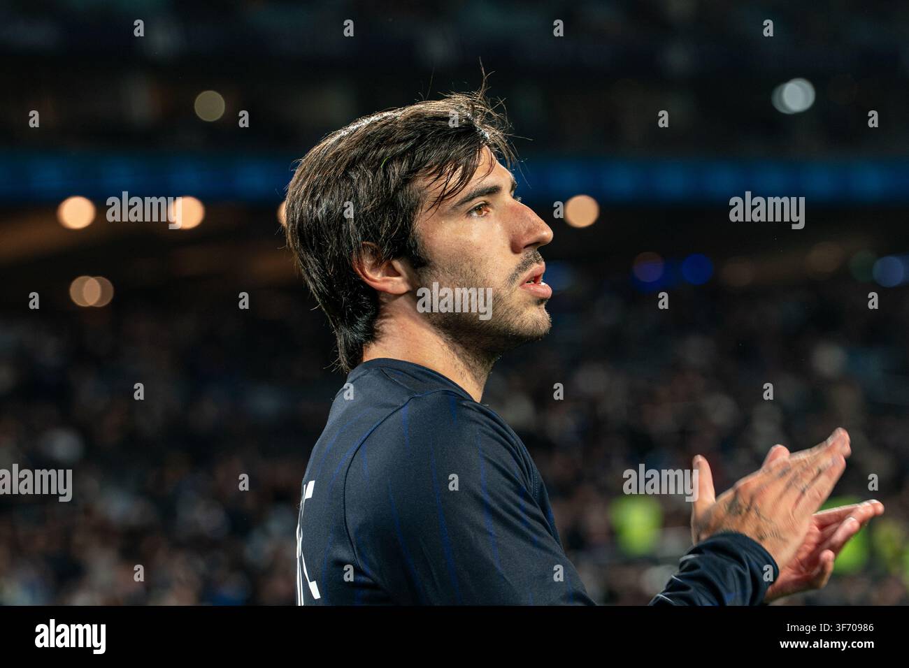Sandro Tonali von Tottenham vor dem Spiel Chelsea FC gegen Tottenham Hotspur im Sydney Super Cup am 1. August 2026 im Accor Stadium beim Aufwärmen Stockfoto