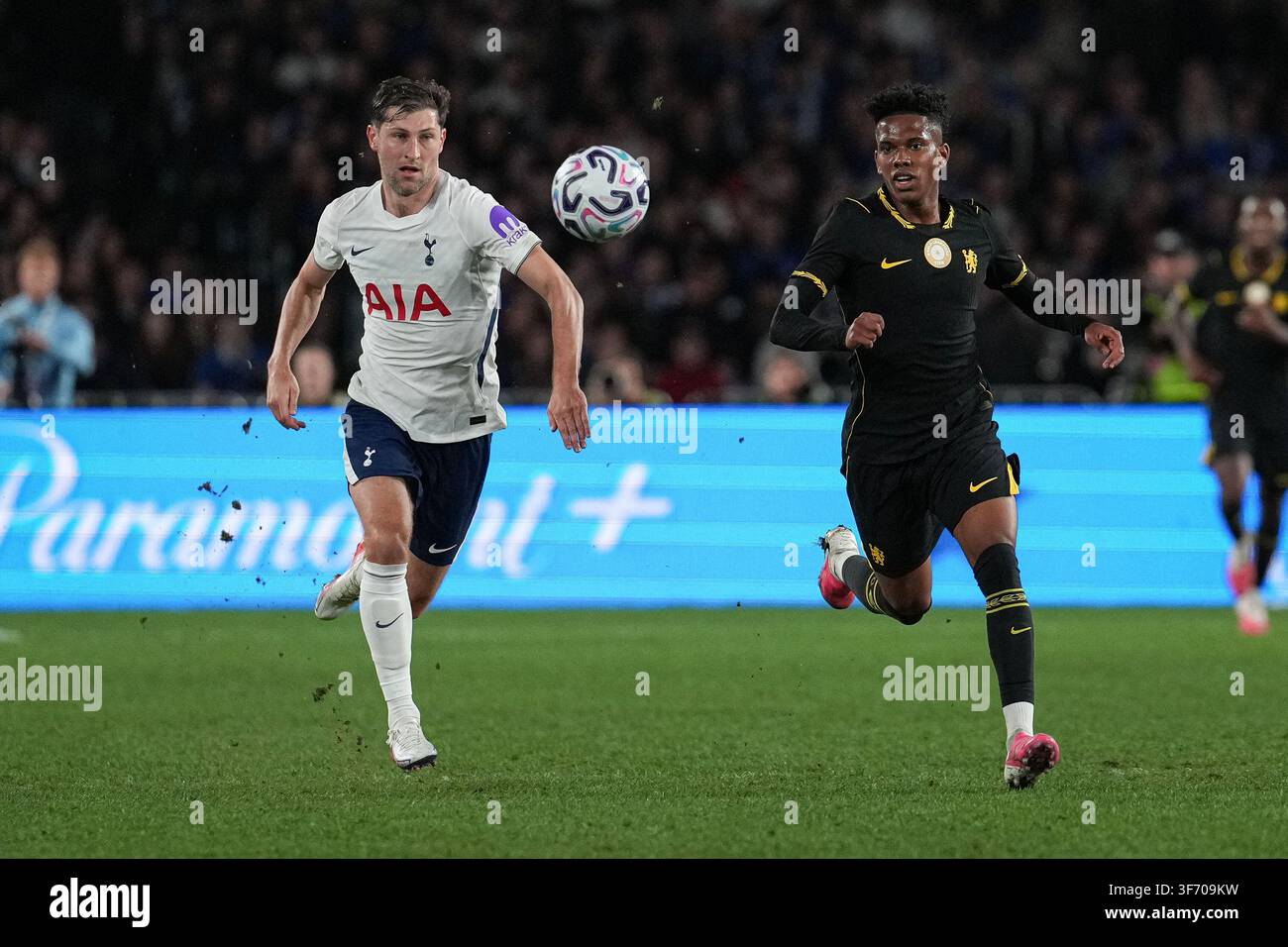 Ben Davies von Tottenham läuft mit dem Ball während des Spiels Chelsea FC gegen Tottenham Hotspur im Sydney Super Cup am 1. August 2026 im Accor Stadium Stockfoto