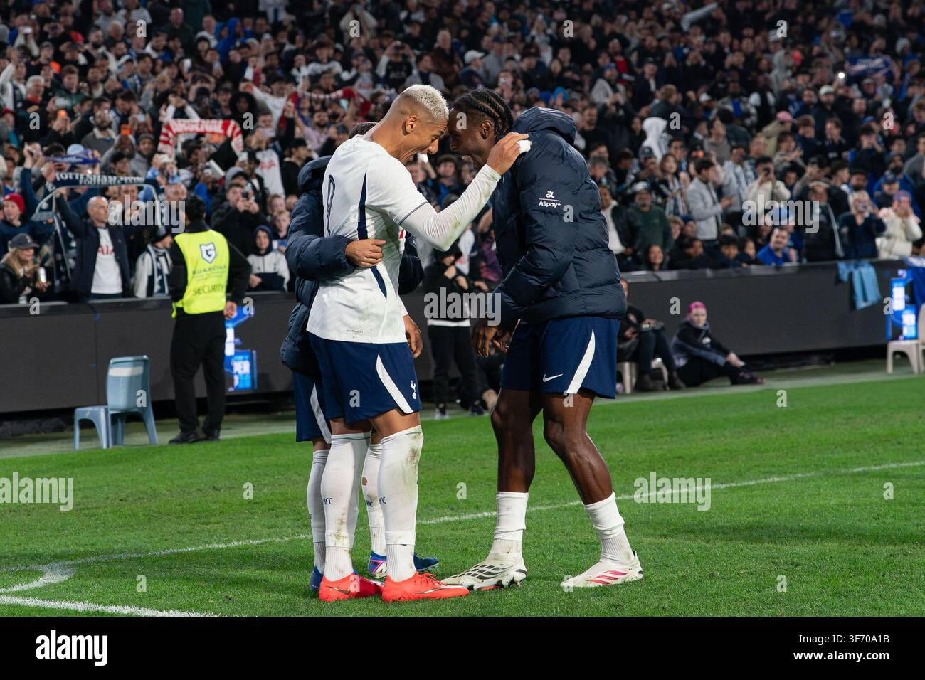 Richarlison von Tottenham feiert das zweite Tor seiner Mannschaft im Spiel Chelsea FC gegen Tottenham Hotspur beim Sydney Super Cup am 1. Stockfoto