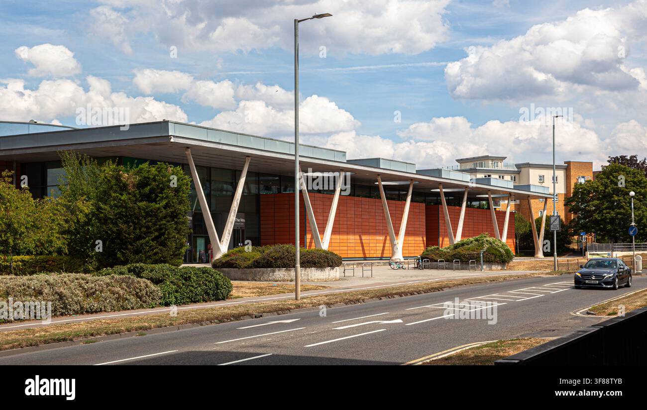 Das Venue-Freizeitzentrum, Elstree Way, Borehamwood, England, UK. Stockfoto