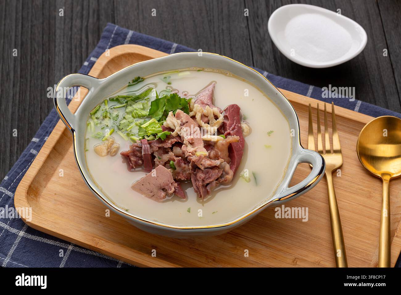Henan-Lamm-Nebelsuppe Traditionelles chinesisches Gericht Stockfoto