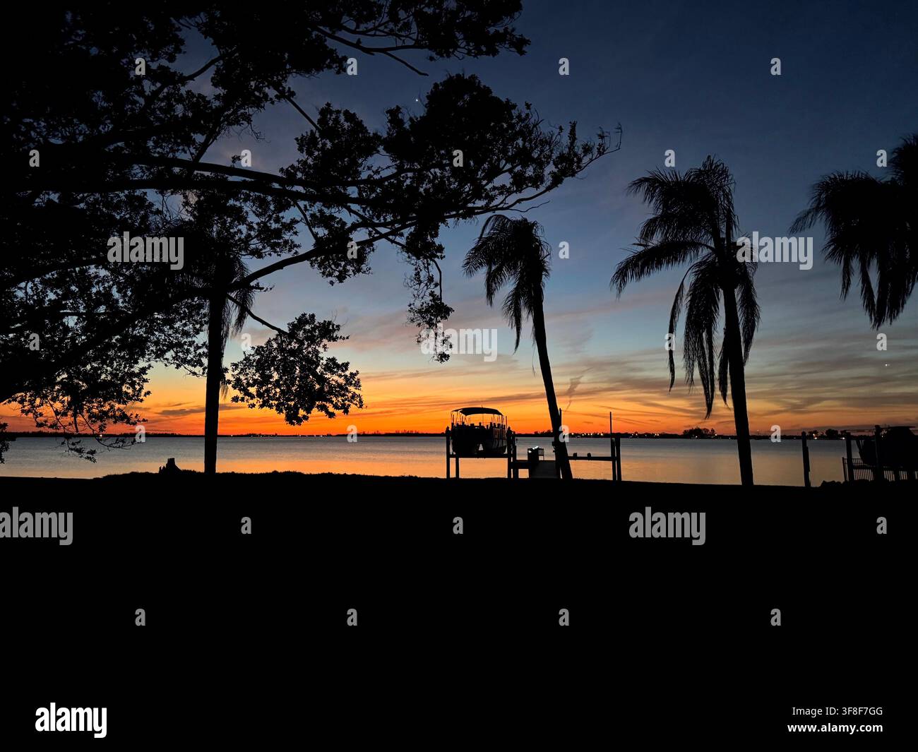 Der Tag ist fast vorbei - Smartphone-aufgenommenes Stockfoto