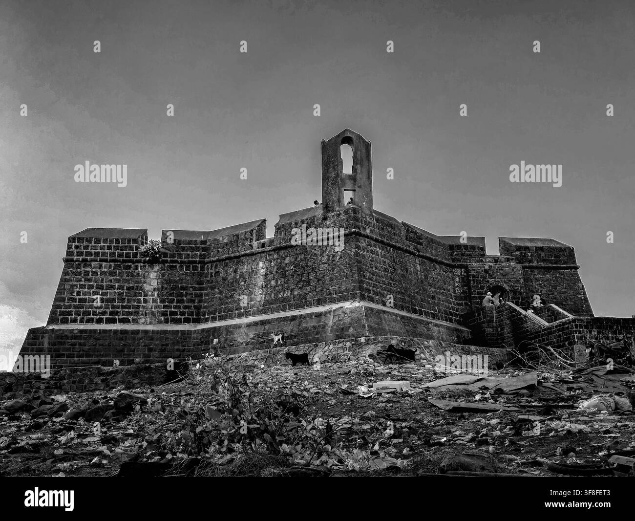 31. Mär 2019 Vintage-Foto in Schwarzweiß von der Seite der Festung Worli, Dorf Worli, Mumbai, Maharashtra, INDIEN Stockfoto