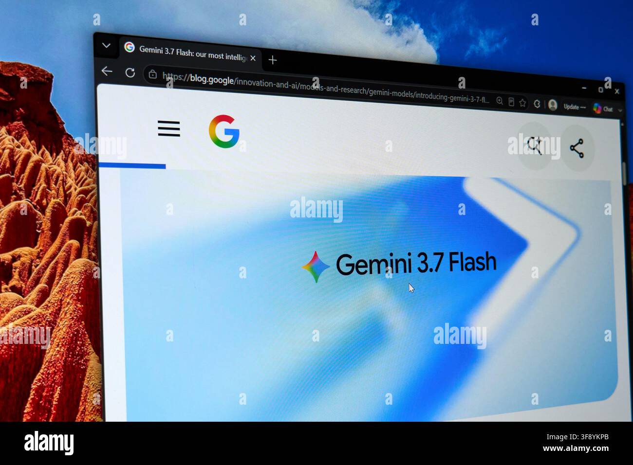 CARROLLTON, TX, USA - 12. AUGUST 2026: Die Homepage von Google zeigt Gemini 3.7 Flash auf einem Computerbildschirm. Diese neue Version hebt hervor Stockfoto