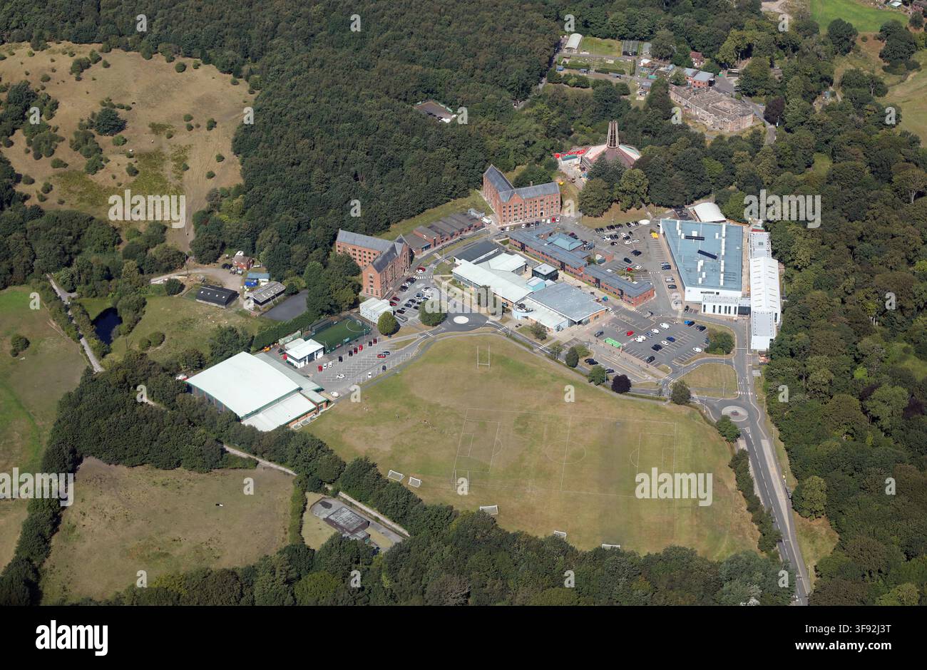 Luftbild des Hopwood Hall College, Middleton, Manchester. Aufgenommen im Jahr 2026 Stockfoto