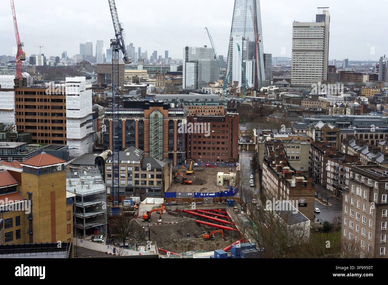 Erhöhte Ansicht der Baustelle der 185 Park Street in Bankside, Southwark, London SE1 vom Februar 2020 in London, England, UK, Europa. Vorläufig Stockfoto