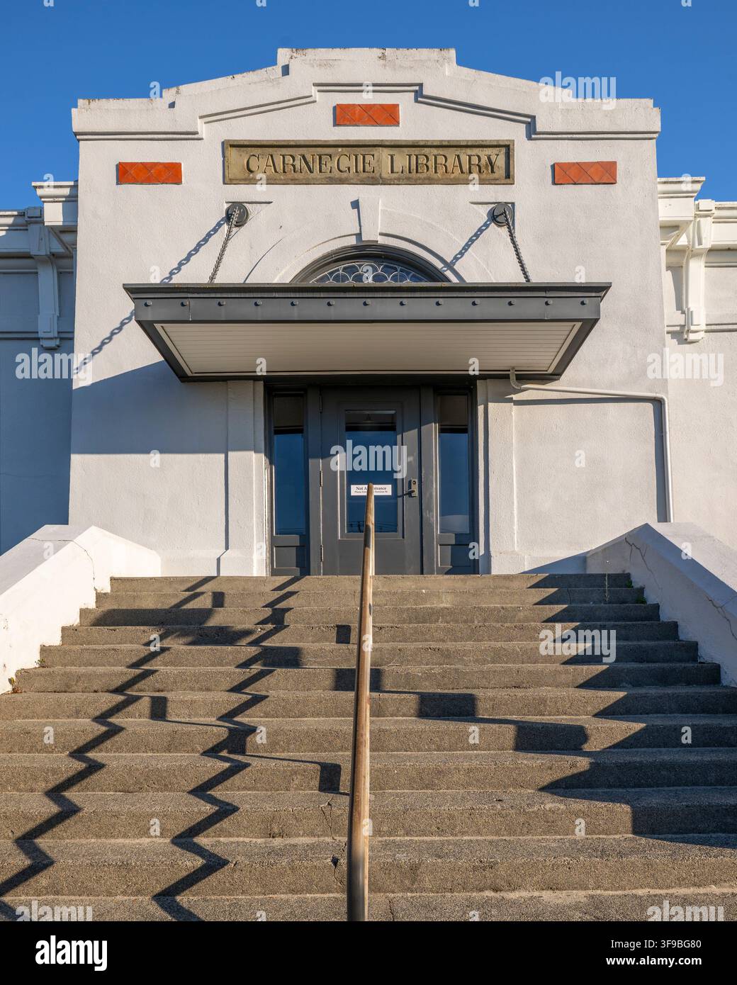 Die Carnegie-Bibliothek in Port Townsend, WA, wurde 1913 erbaut. Stockfoto