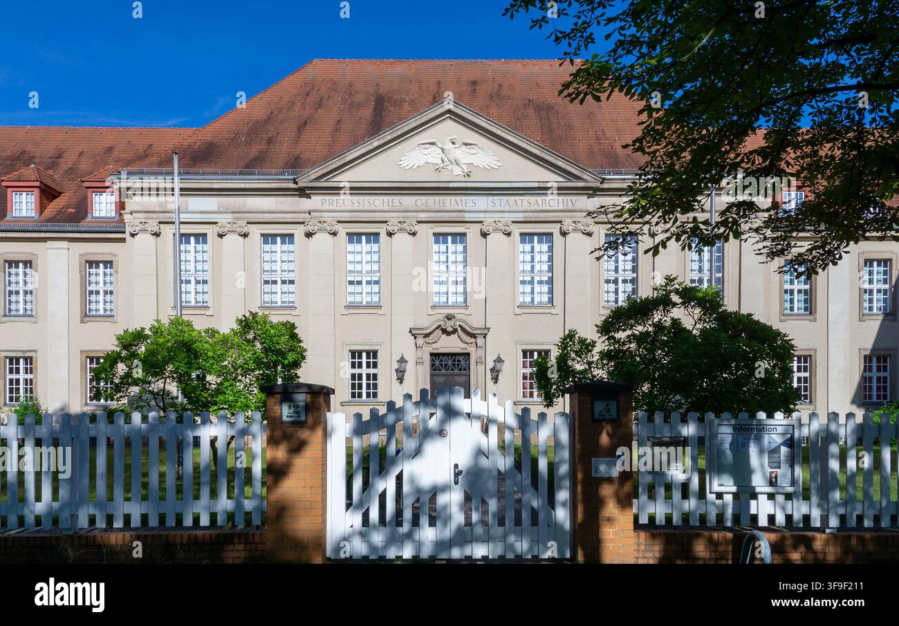 Außenansicht des Geheimes Staatsarchiv Preußischer Kulturbesitz in Berlin-Dahlem. Stockfoto